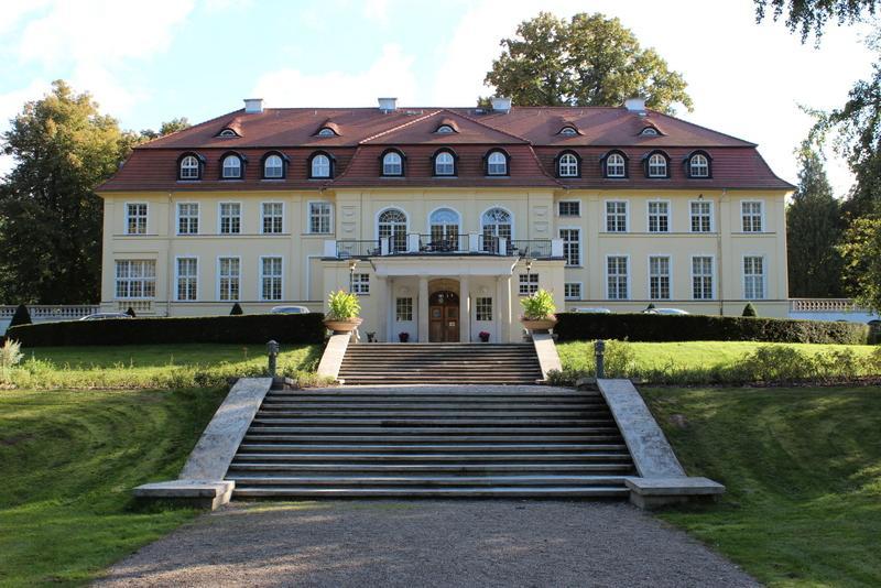 Schloss Hasenwinkel Hotel Exterior foto